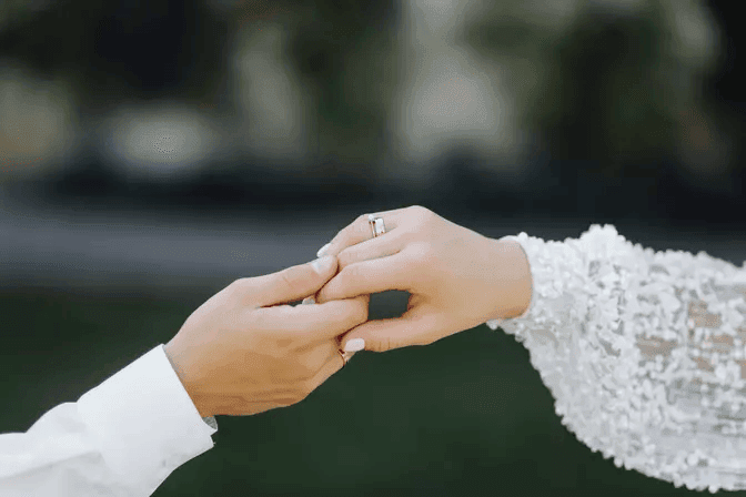 What Are Promise Rings? Understanding Their Meaning, History, and Modern Traditions