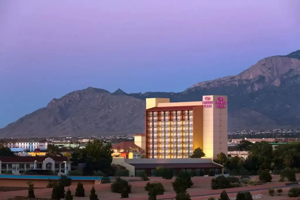 Crowne Plaza Hotels & Resorts – Albuquerque
