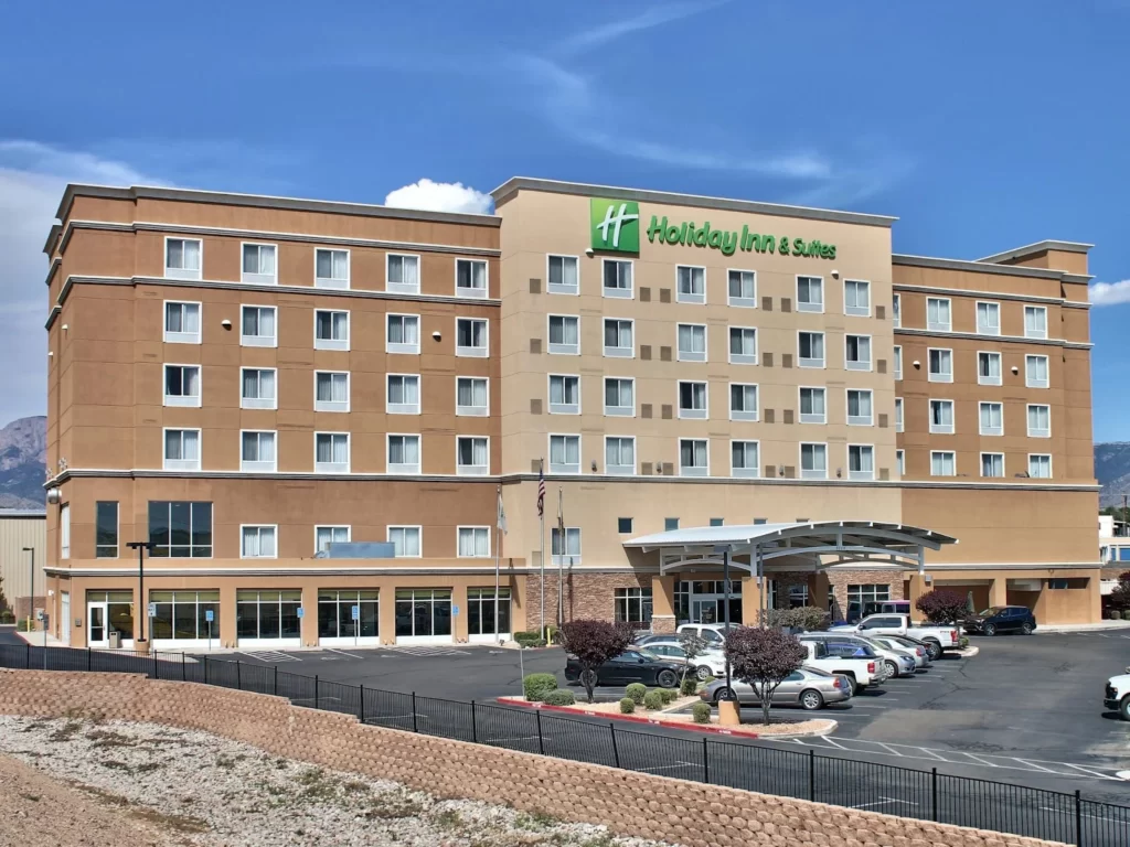 Holiday Inn & Suites Albuquerque Airport