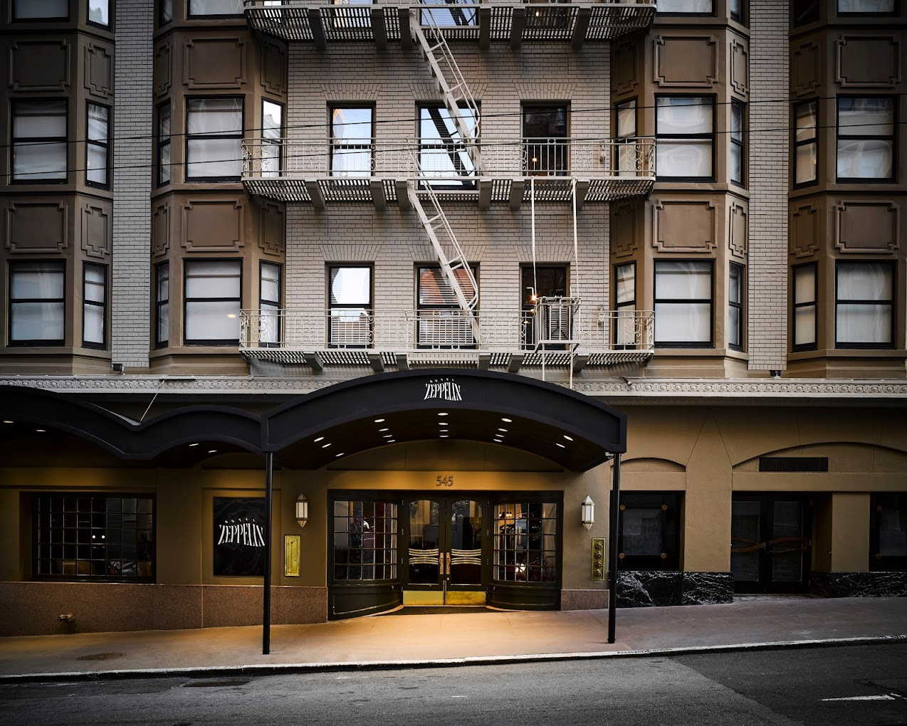 Prescott Hotel The