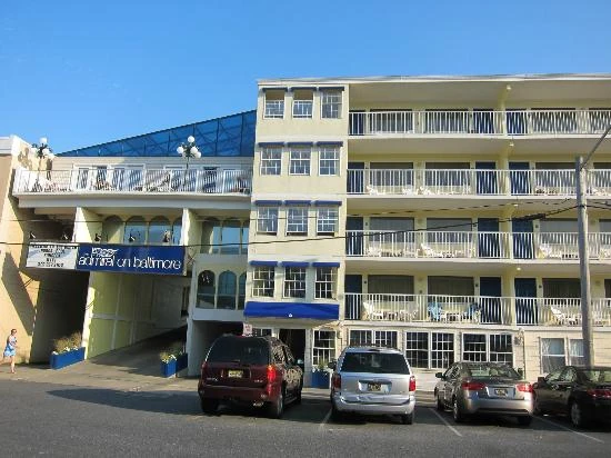 Admiral Hotel