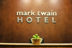 A Historic Boutique Hotel in Peoria, IL