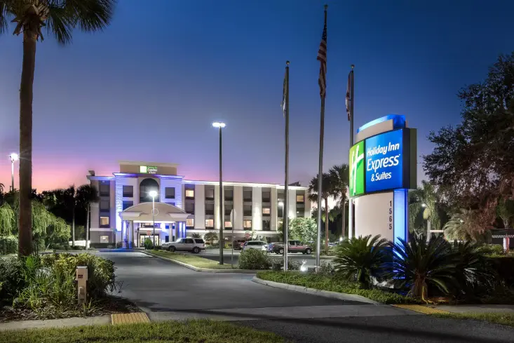 Host Your Events at Holiday Inn Express & Suites Bartow, Florida