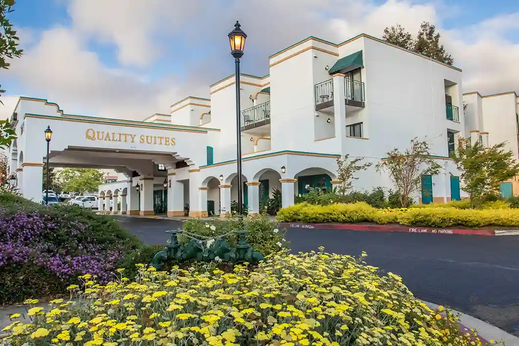 Quality Suites SLO