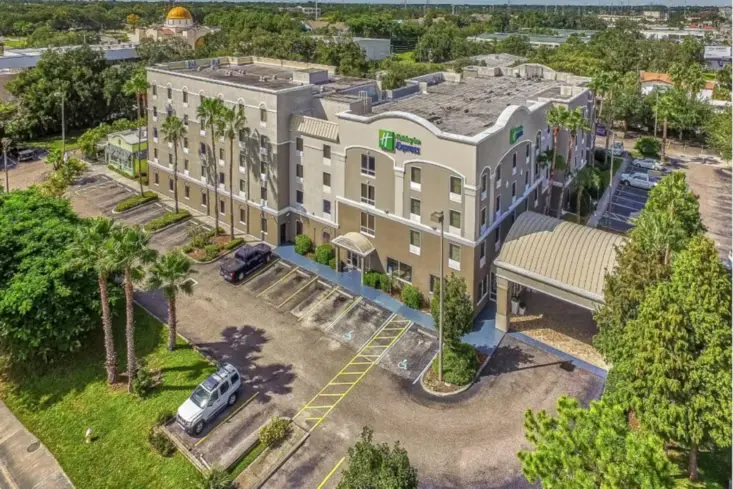 Host Your Florida Wedding Celebrations at Holiday Inn Express Clearwater
