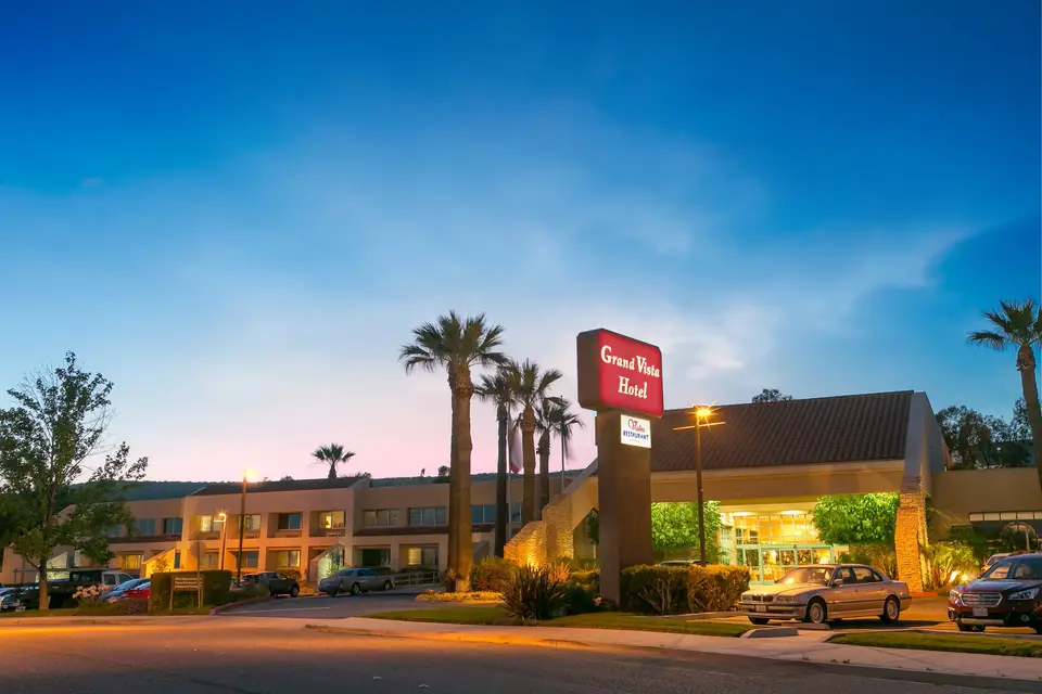 Grand Vista Hotel