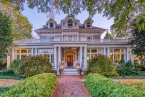 The Tidewater Inn