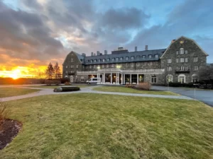 Skytop Lodges