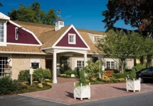 Leola Village Inn & Suites