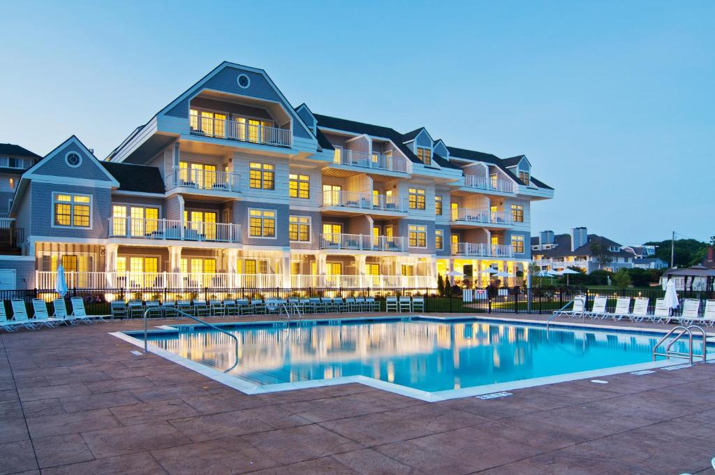 Waters Edge Resort & Spa