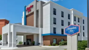 Hampton Inn & Suites Norfolk-Airport