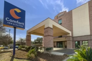 Comfort Inn and Suites Airport