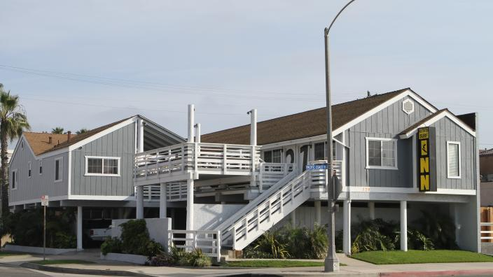 Huntington Surf Motel