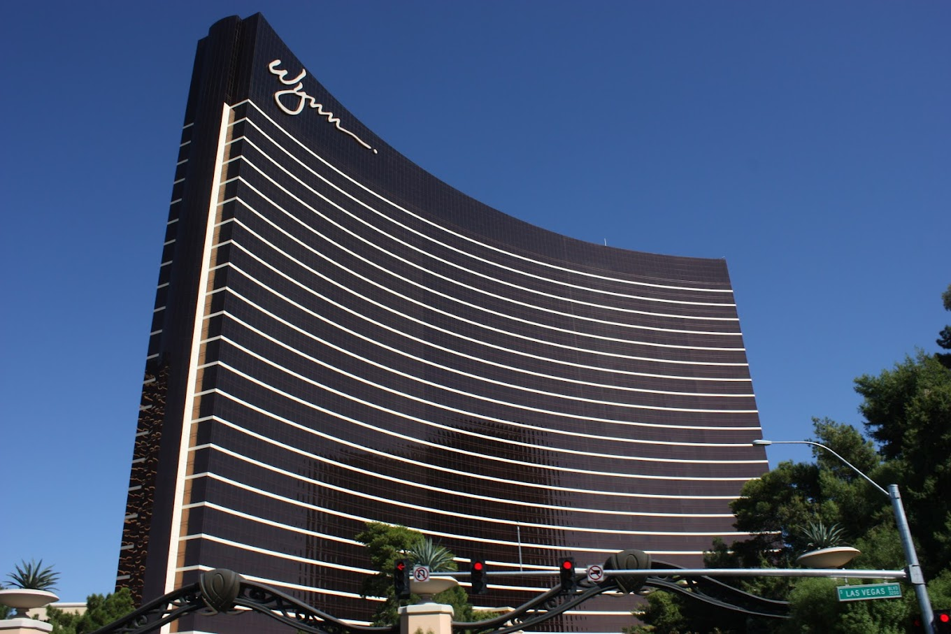 Harrah’s Las Vegas – A Caesars Rewards Destination