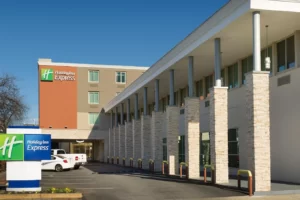 Holiday Inn Express Baltimore at the Stadiums – Premier Wedding Venue in Maryland