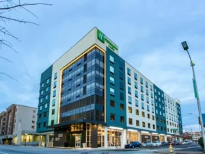 Holiday Inn and Suites Downtown