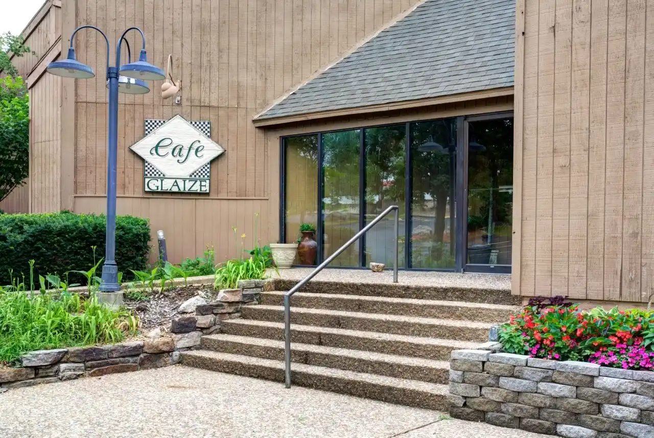 Inn At Grand Glaize