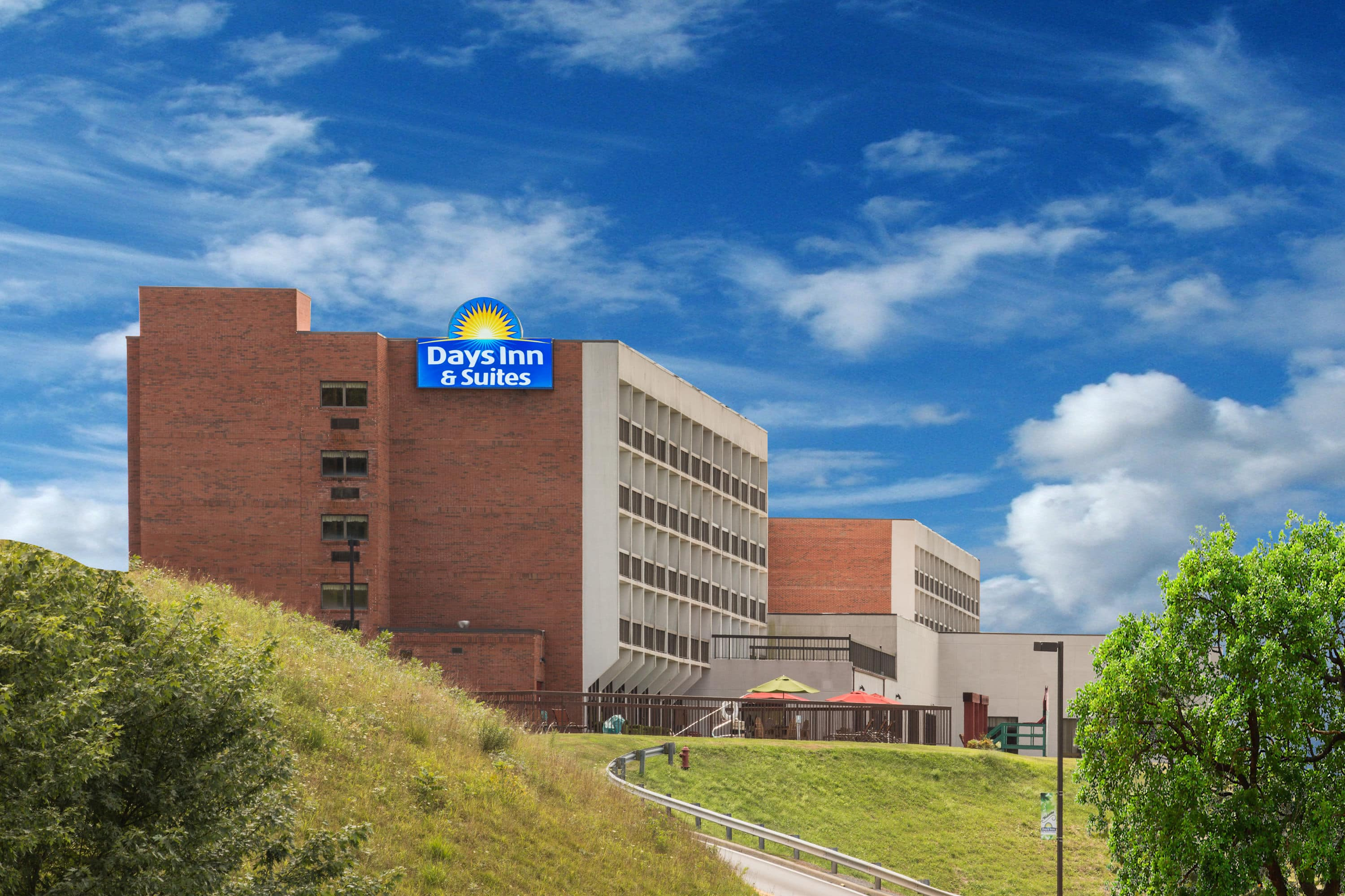 Days Inns & Suites