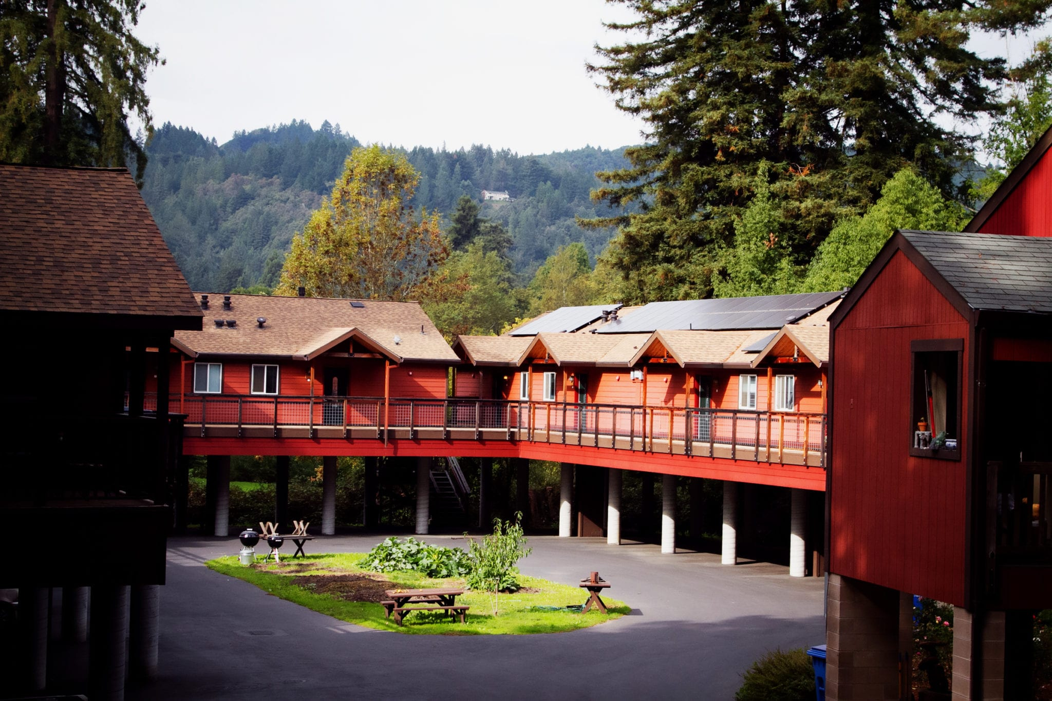 Creekside Inn & Resort