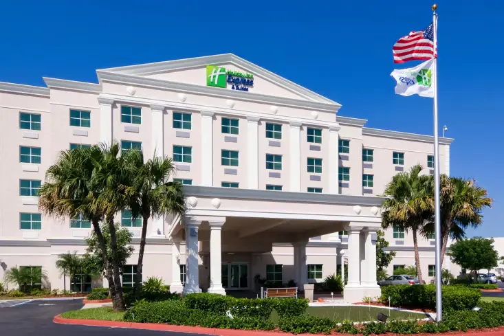 Host Your Events at Holiday Inn Express & Suites Miami-Kendall