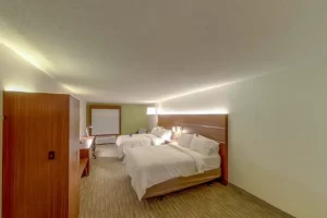 Holiday Inn Express- New Haven