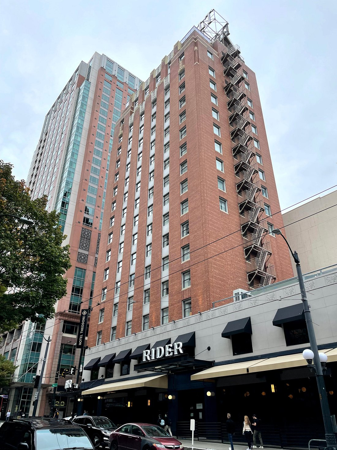 Hotel Theodore