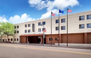 Radisson Paper Valley Hotel