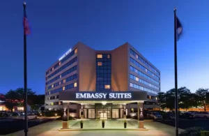  Embassy Suites by Hilton Tysons Corner