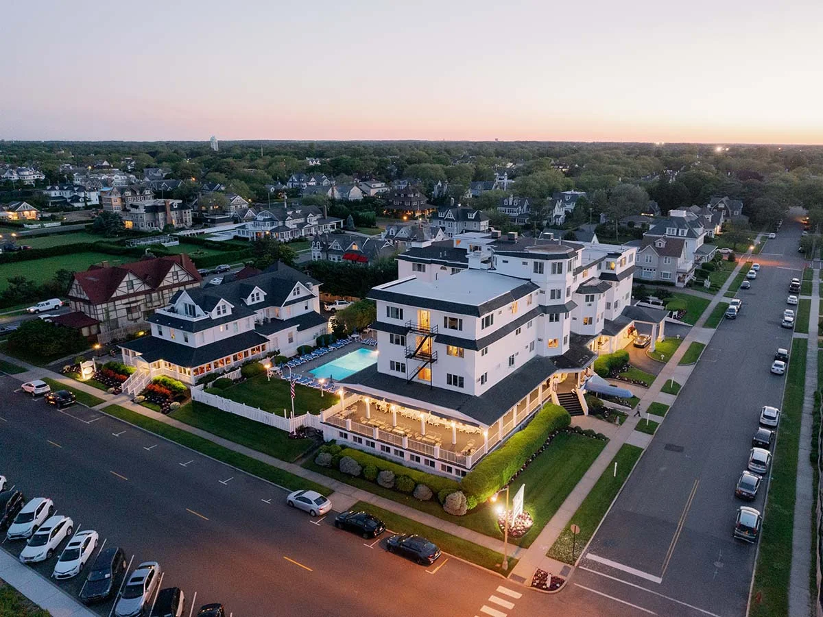 Breakers Hotel