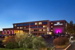 Crowne Plaza Boston-Woburn