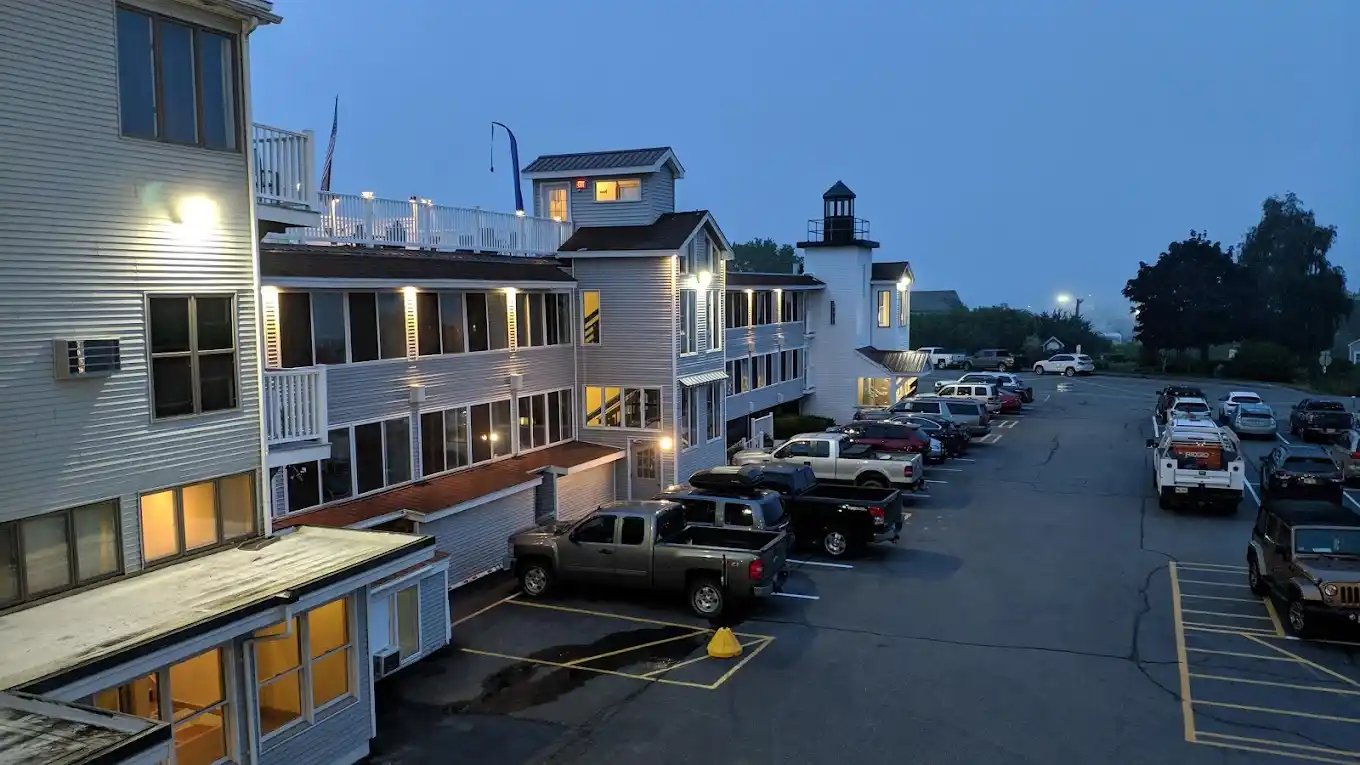 Trade Winds Inn