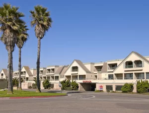 California Reception Halls: Book Your Event at Ramada Plaza