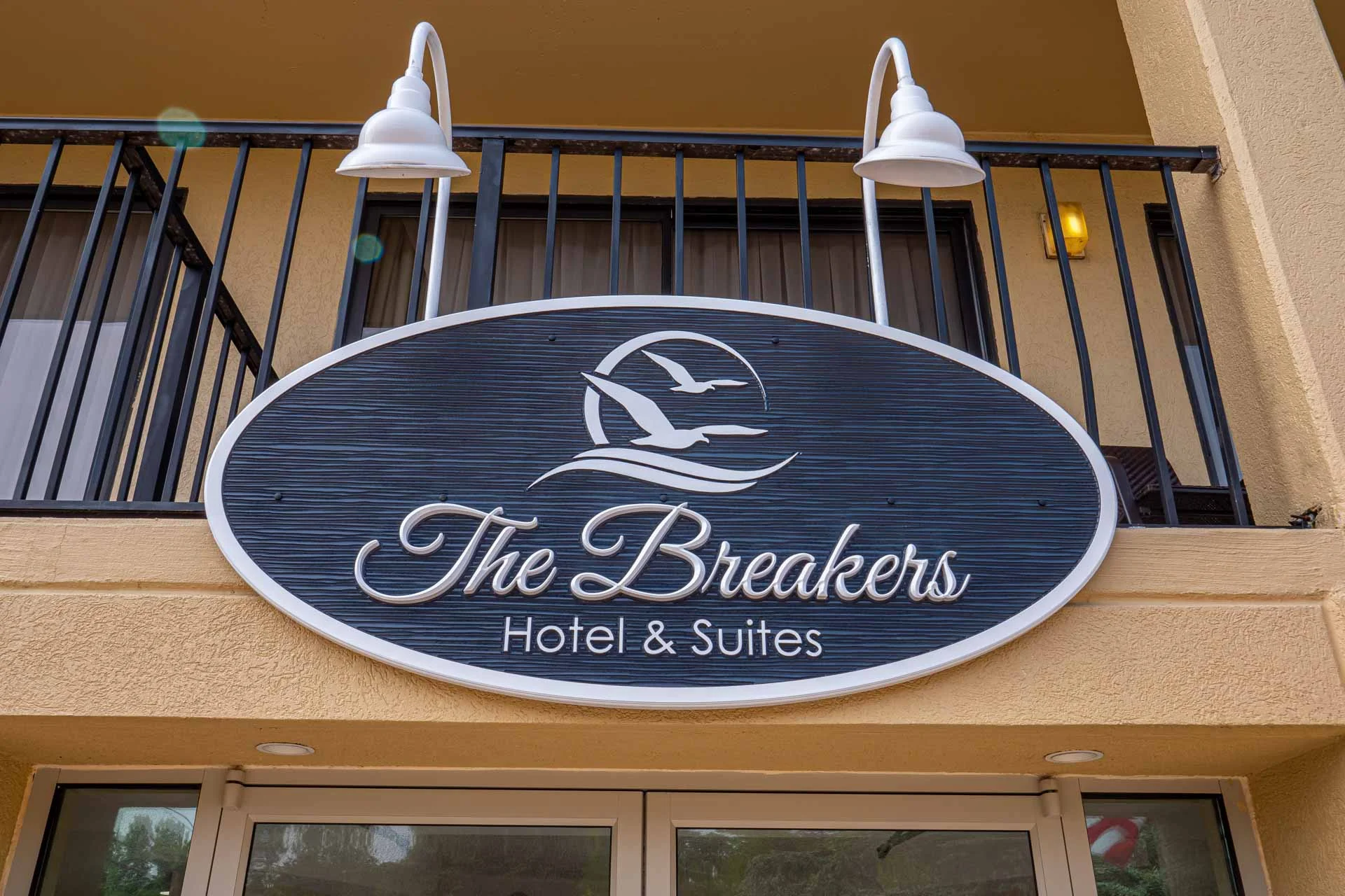 Breakers Hotel The