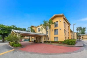 La Quinta Inn by Wyndham Miami Airport North