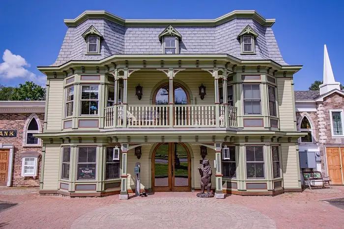 Adventure Suites