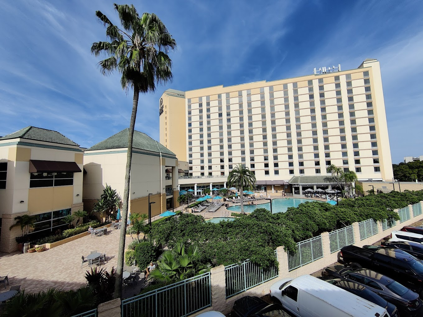 Rosen Plaza Hotel