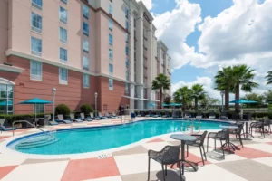 Hampton Inn @ Gateway Village