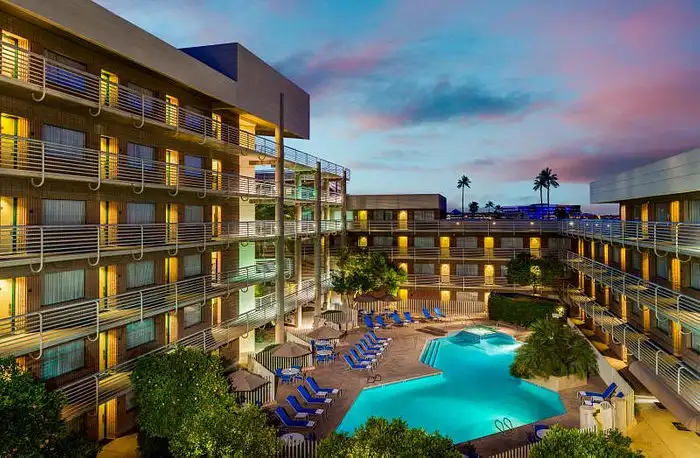 Premier Arizona Event Venues at DoubleTree Suites Phoenix
