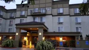 Sunnyvale Larkspur Landing Ht