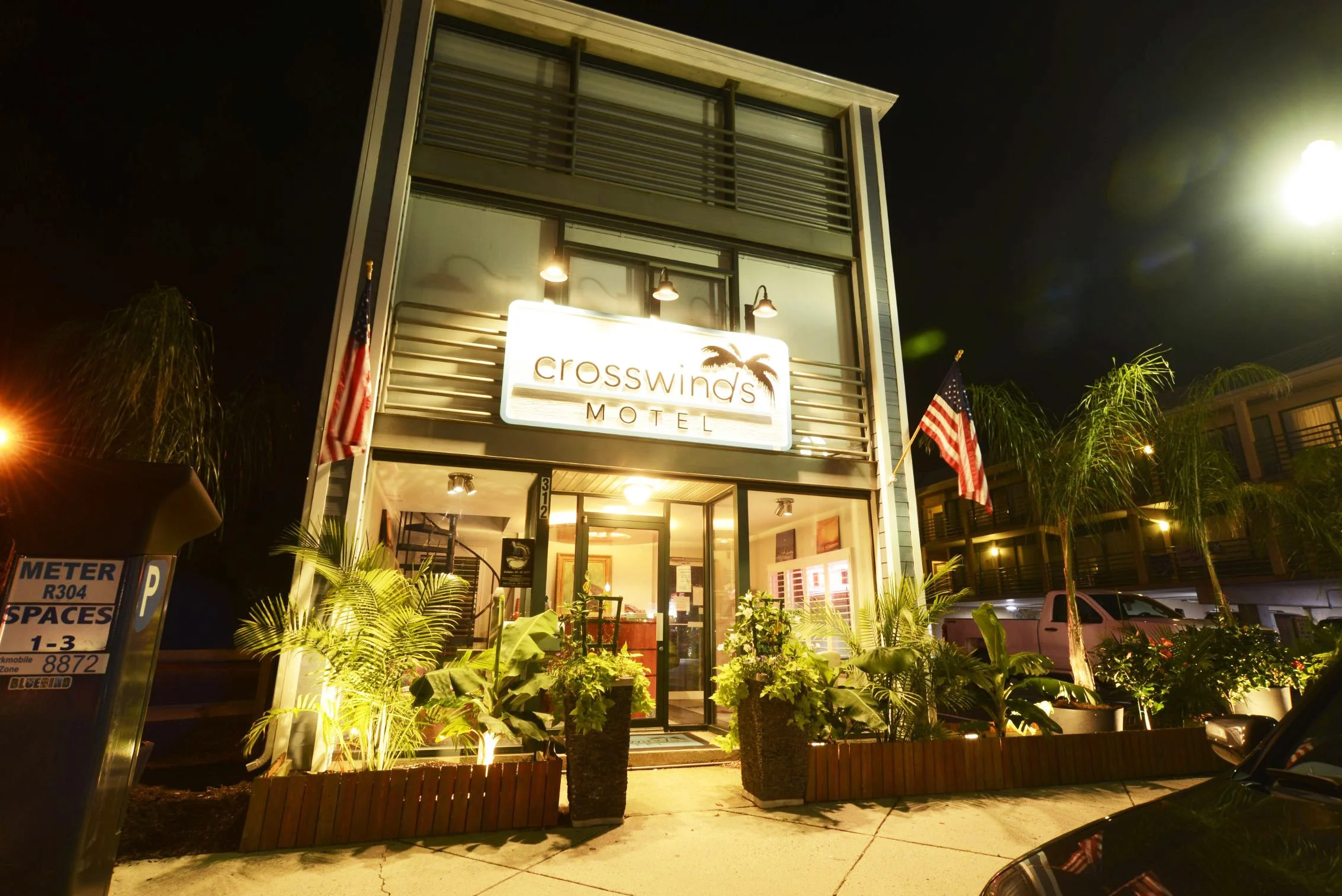 Crosswinds Motel