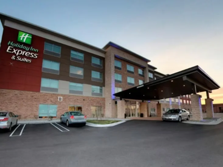 Holiday Inn Express- Roseville, MI