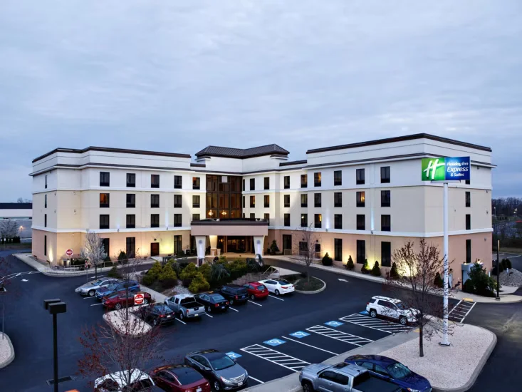 Holiday Inn Express Harrisburg West