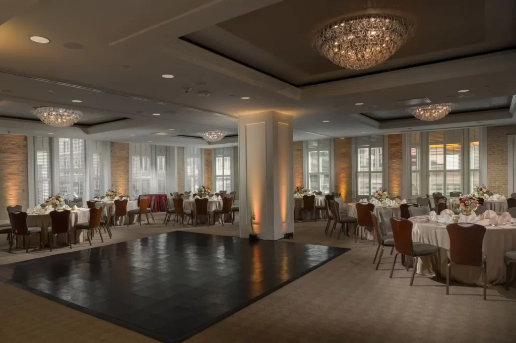 Hotel Valencia Riverwalk – European Flair on the San Antonio River