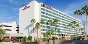Crowne Plaza Phoenix Airport Hotel