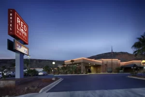 Red Lion Hotel & Conference Center